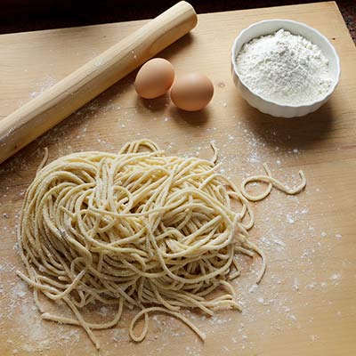 Ruoka- ja viinilomaa Agriturismoissa ruoanlaittokursseilla