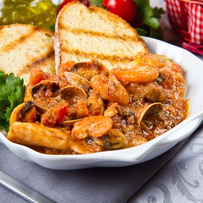 Tyypillisiä ruokia kokeilla lomasi aikana Toscanassa