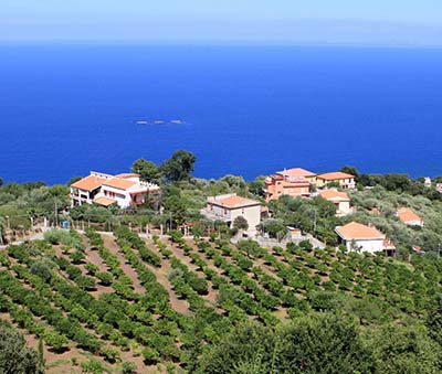 Pysy lomatalossa, B & B, huvila ja maalaistalo lähellä merta